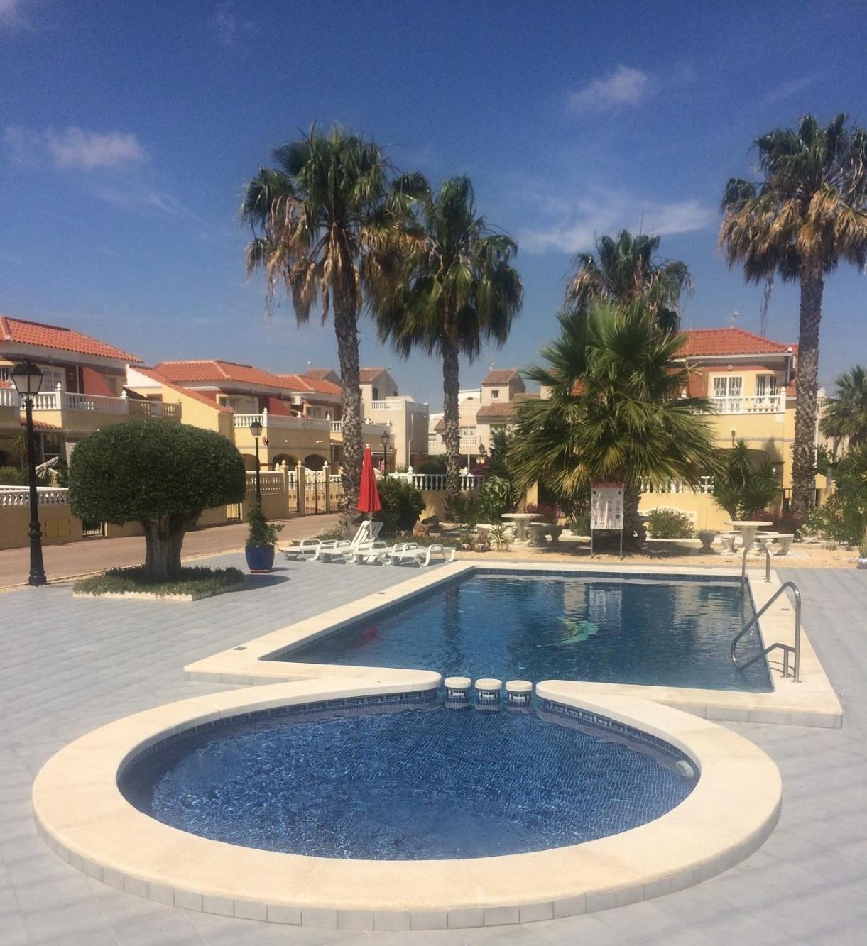 Torrevieja, La Torreta Ground Floor Apartment With Large Private Patio Garden Eksteriør bilde