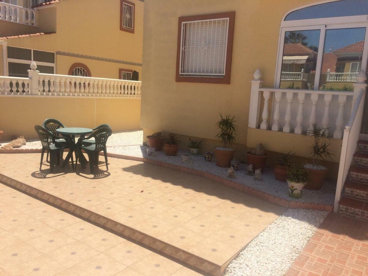 Torrevieja, La Torreta Ground Floor Apartment With Large Private Patio Garden Eksteriør bilde