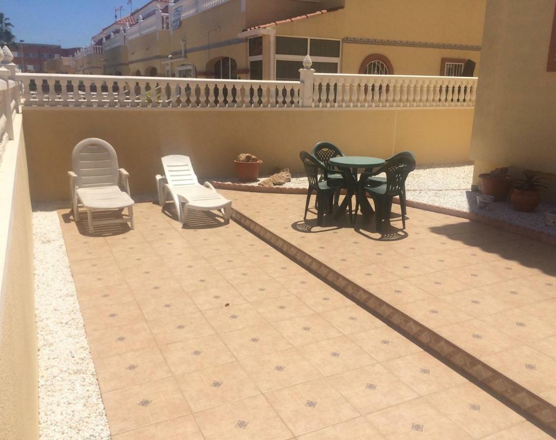 Torrevieja, La Torreta Ground Floor Apartment With Large Private Patio Garden Eksteriør bilde